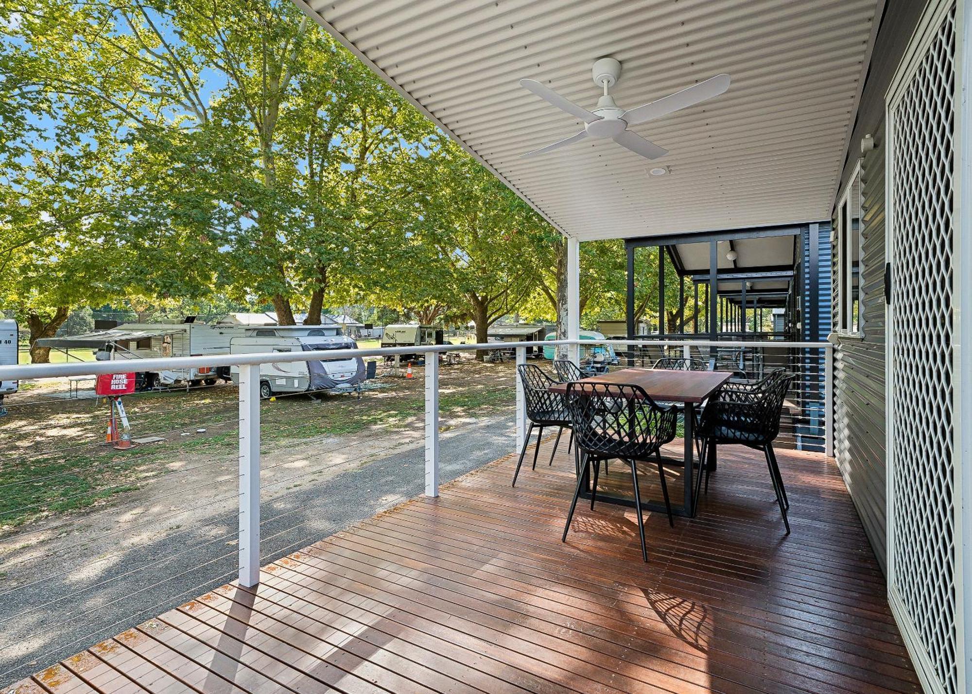 Myrtleford Holiday Park エクステリア 写真